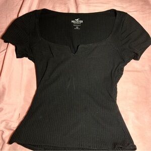 black hollister shirt